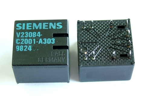 Quantity 1 Siemens 12VDC 240VAC 1/6HP 10A PCB Miniature Power Relay